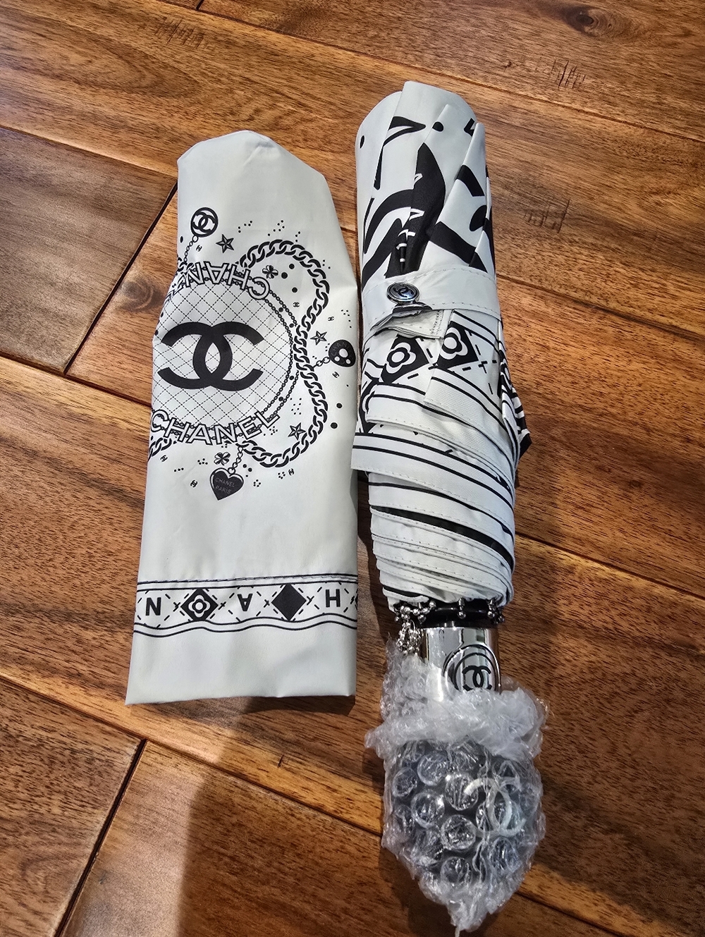 Fashion CC Compact Umbrella - Picture 10 of 13